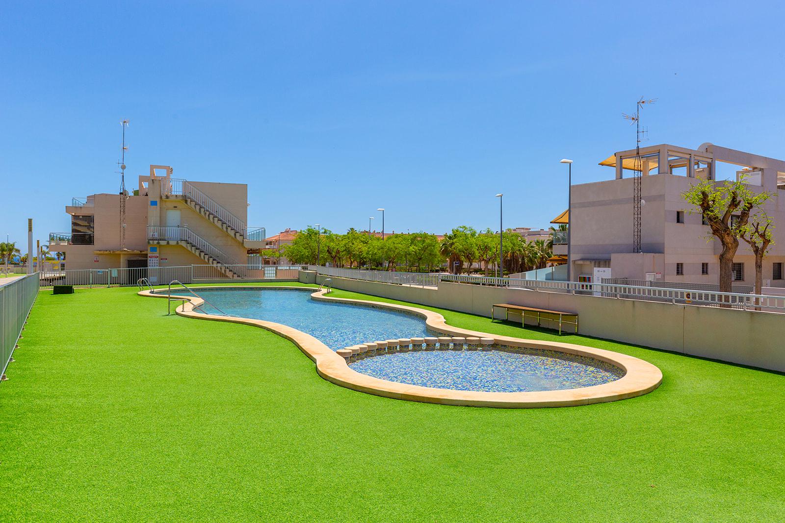 Apartment in Pilar De La Horadada — image 2