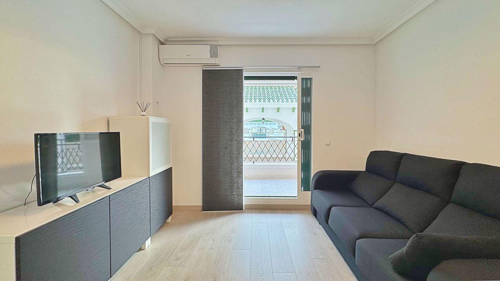 Apartment in Torrevieja — image 4