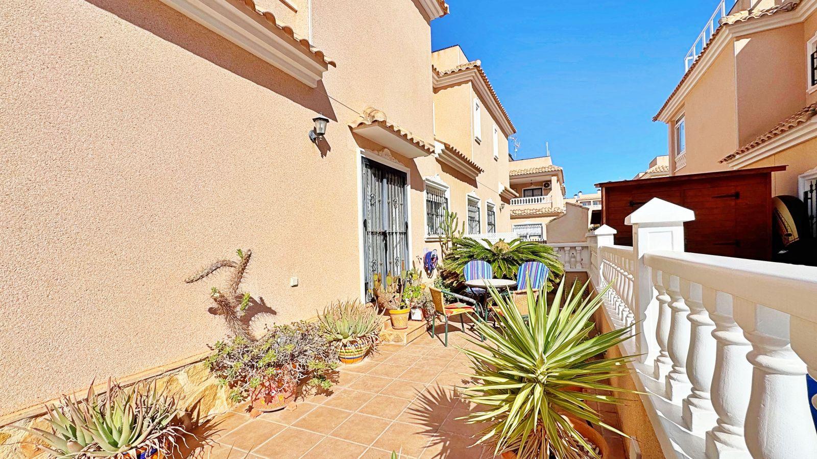 Townhouse in Orihuela Costa — image 6