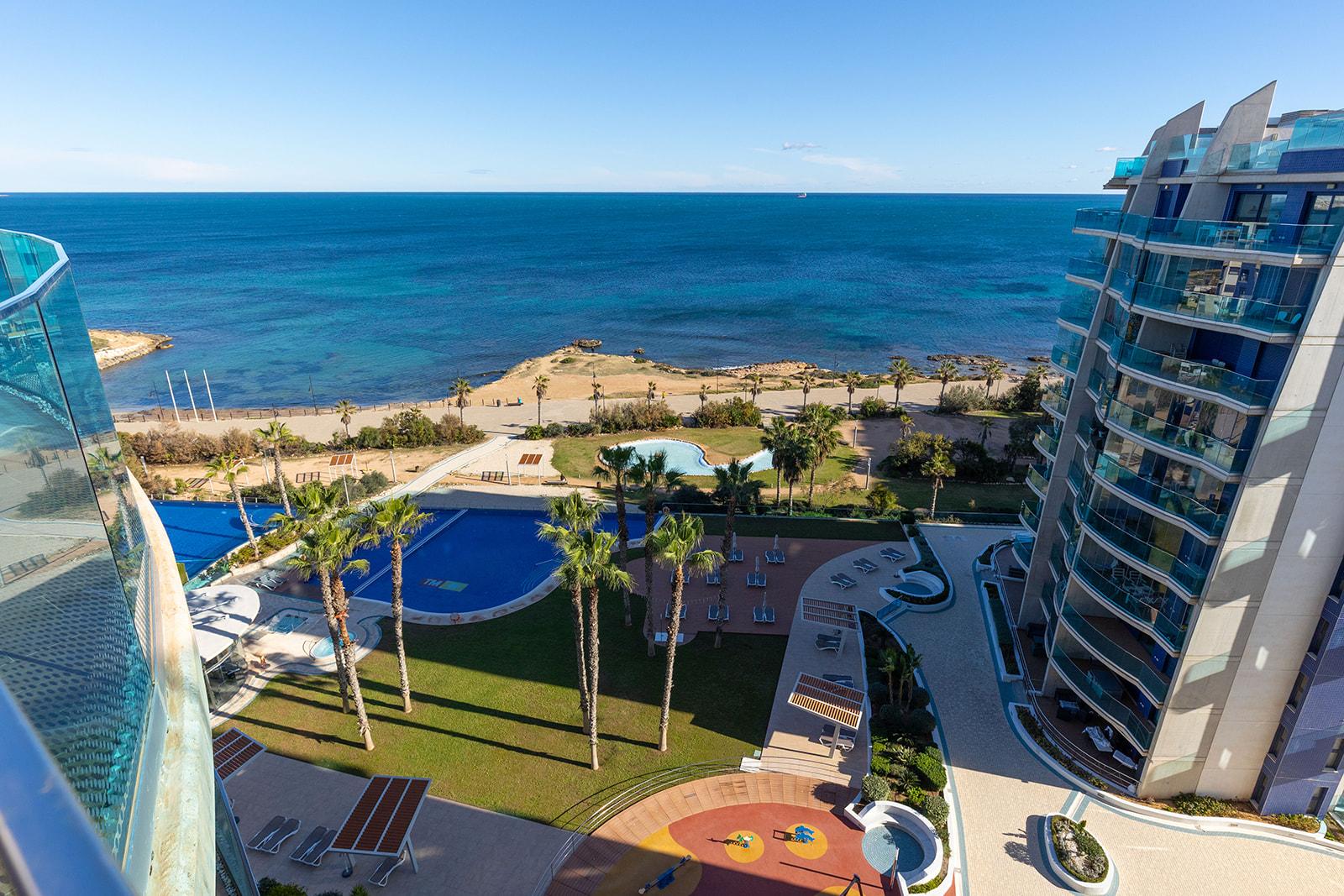 Penthouse in Torrevieja — image 3
