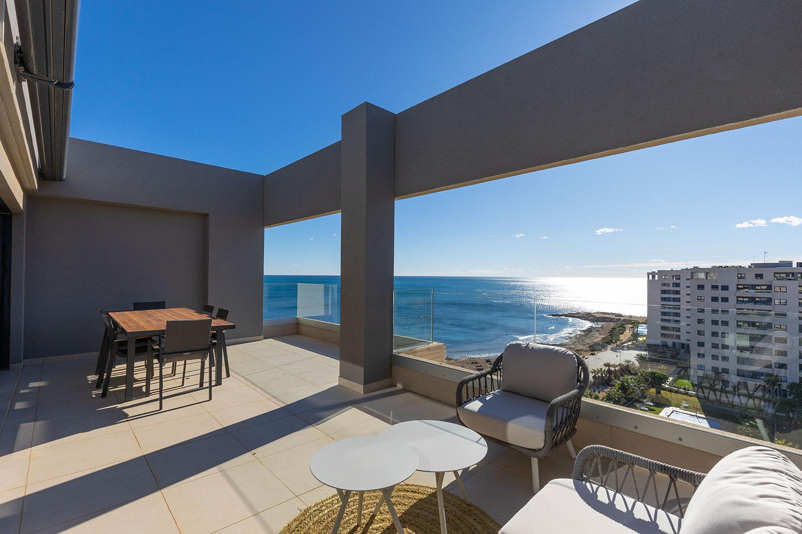 Penthouse in Torrevieja — image 2