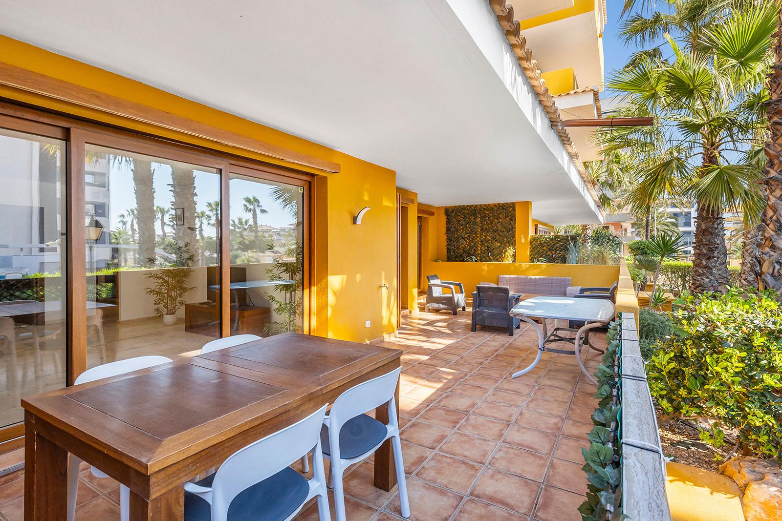 Apartment in Torrevieja — image 5