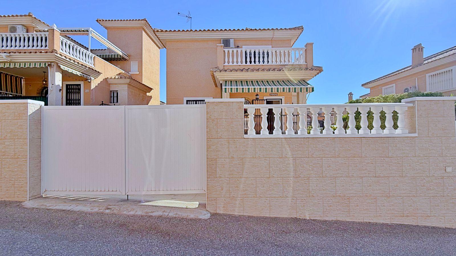 Villa in Orihuela — image 2