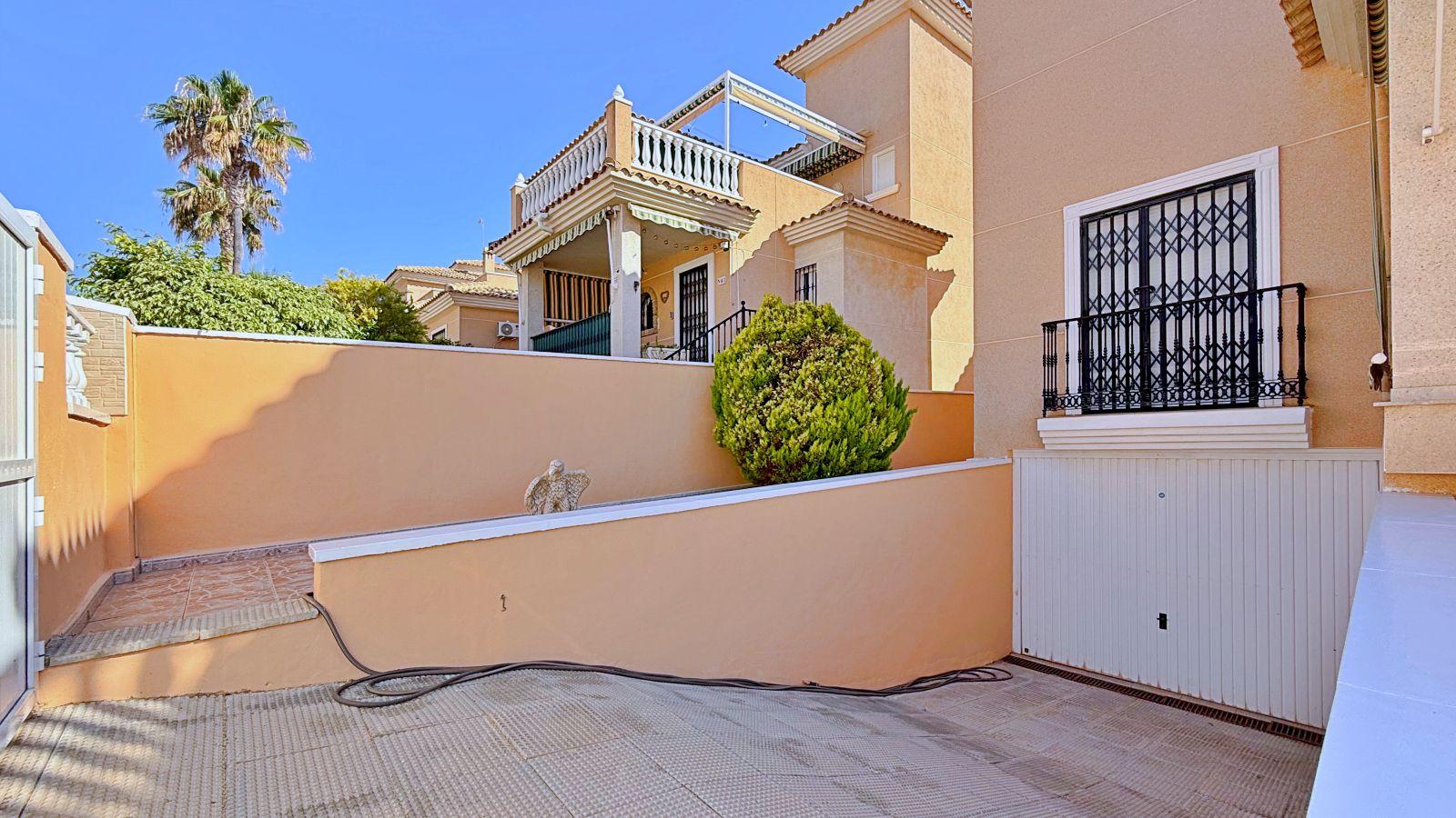 Villa in Orihuela — image 6