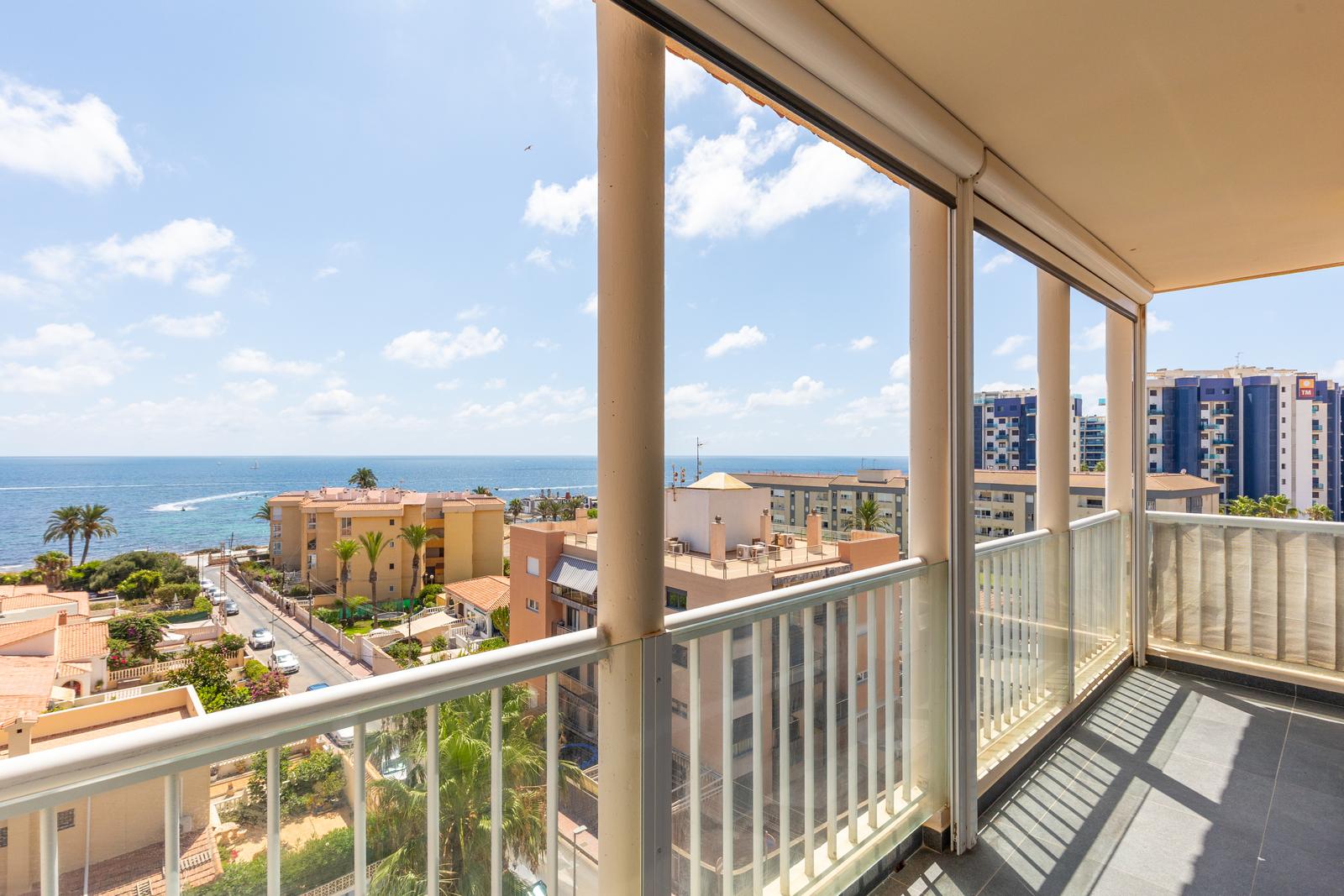 Apartment in Torrevieja — image 1