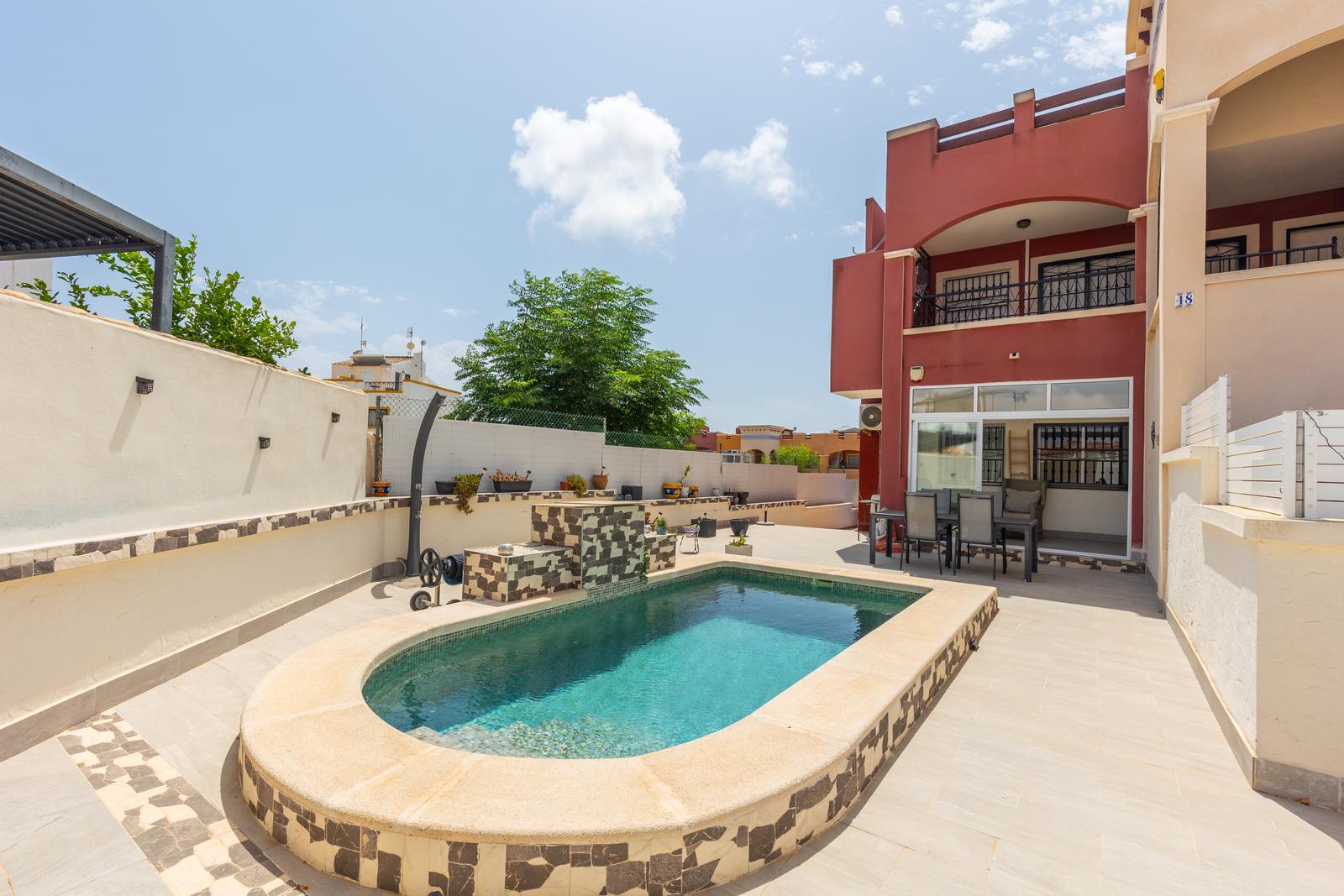 Apartment in Orihuela Costa — image 2