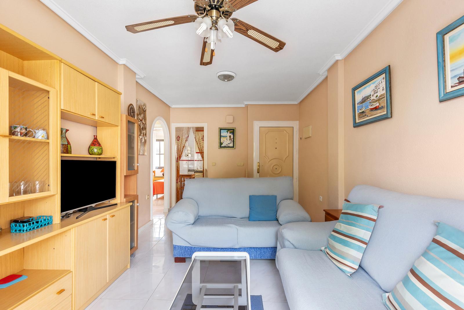Apartment in Torrevieja — image 3