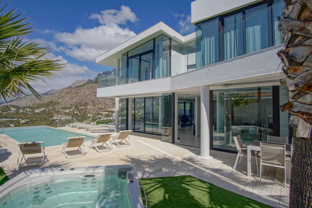 Villa in Altea — image 3