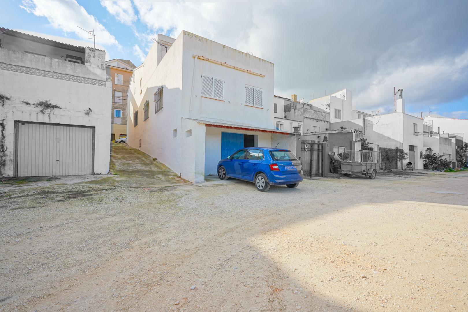 Town house in Benissa — image 1