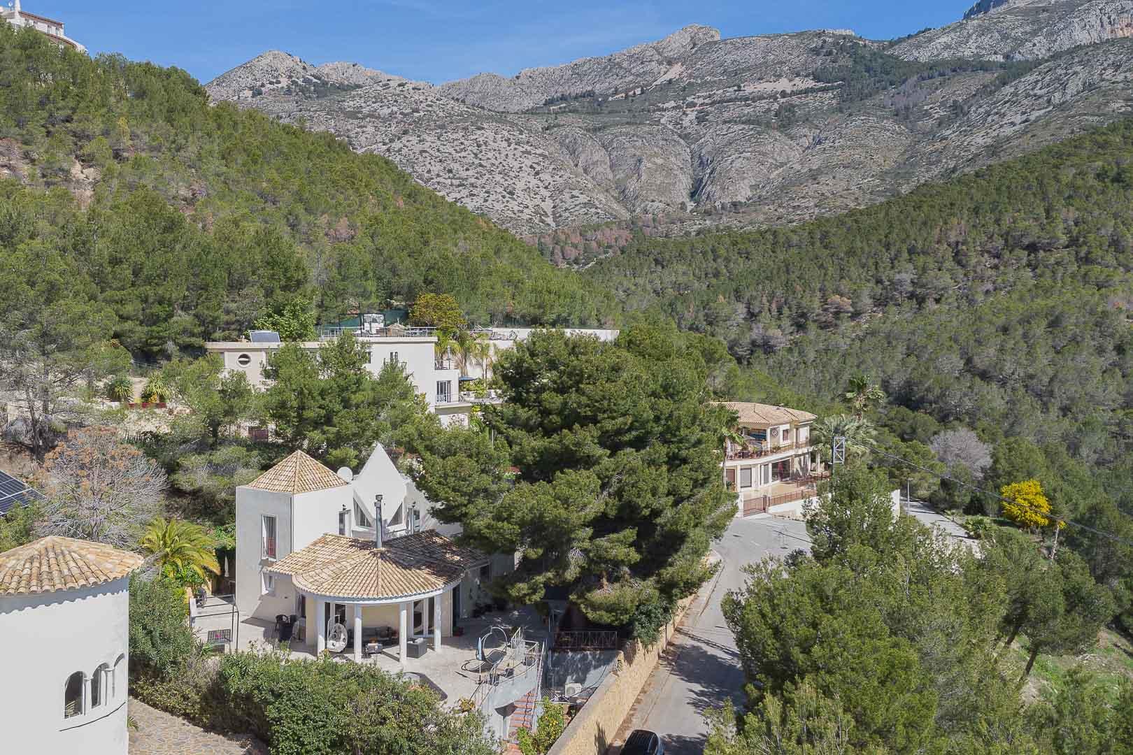 Villa in Altea — image 1