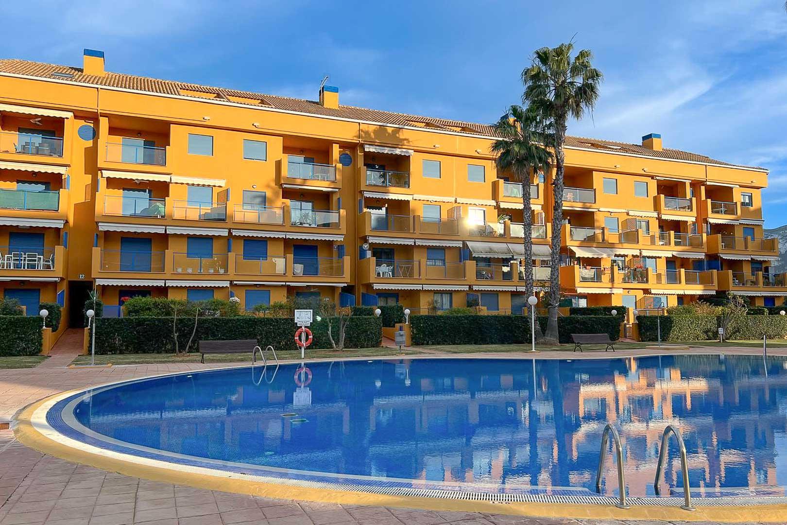 Apartment in Denia — image 1