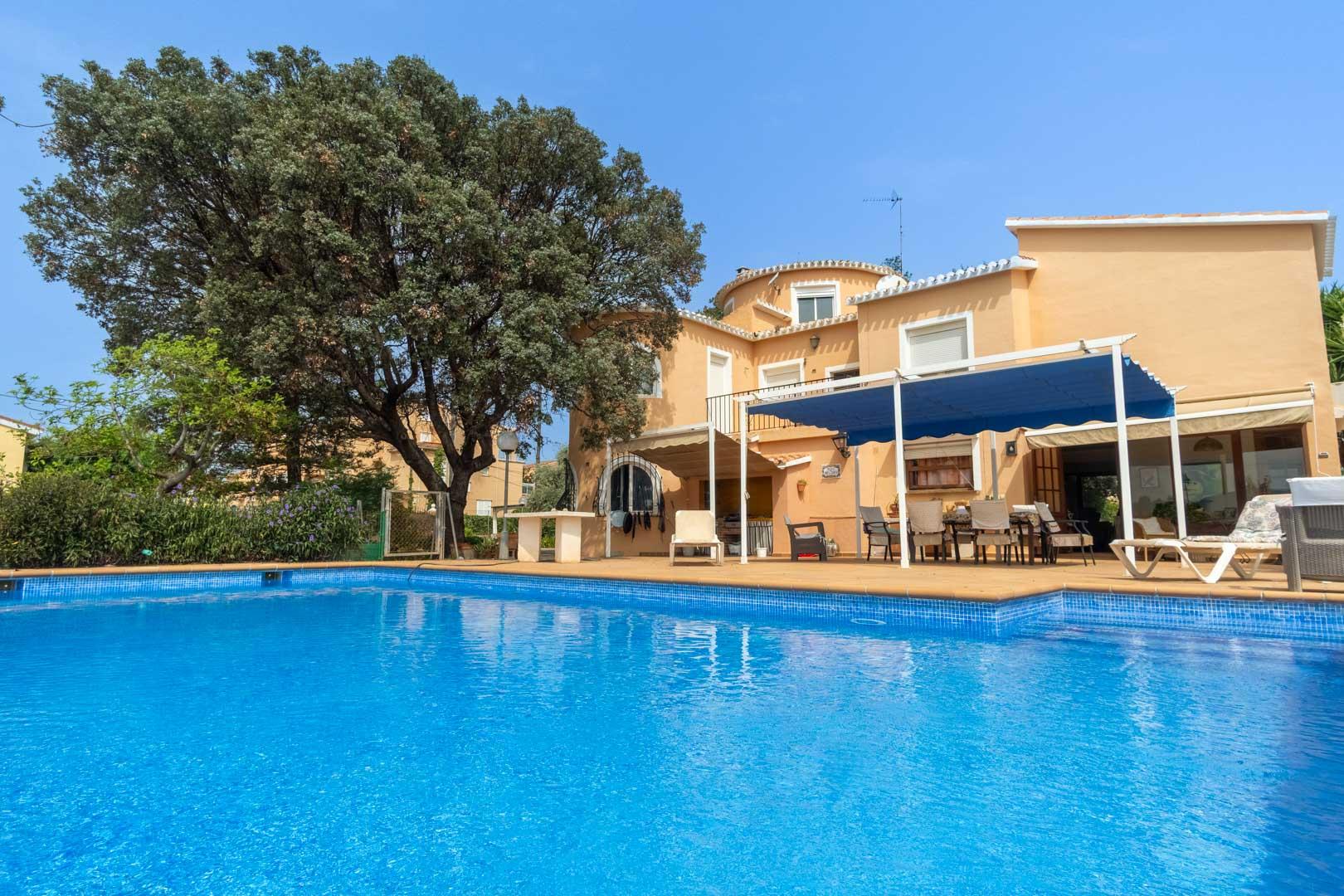 Villa in Denia — image 3