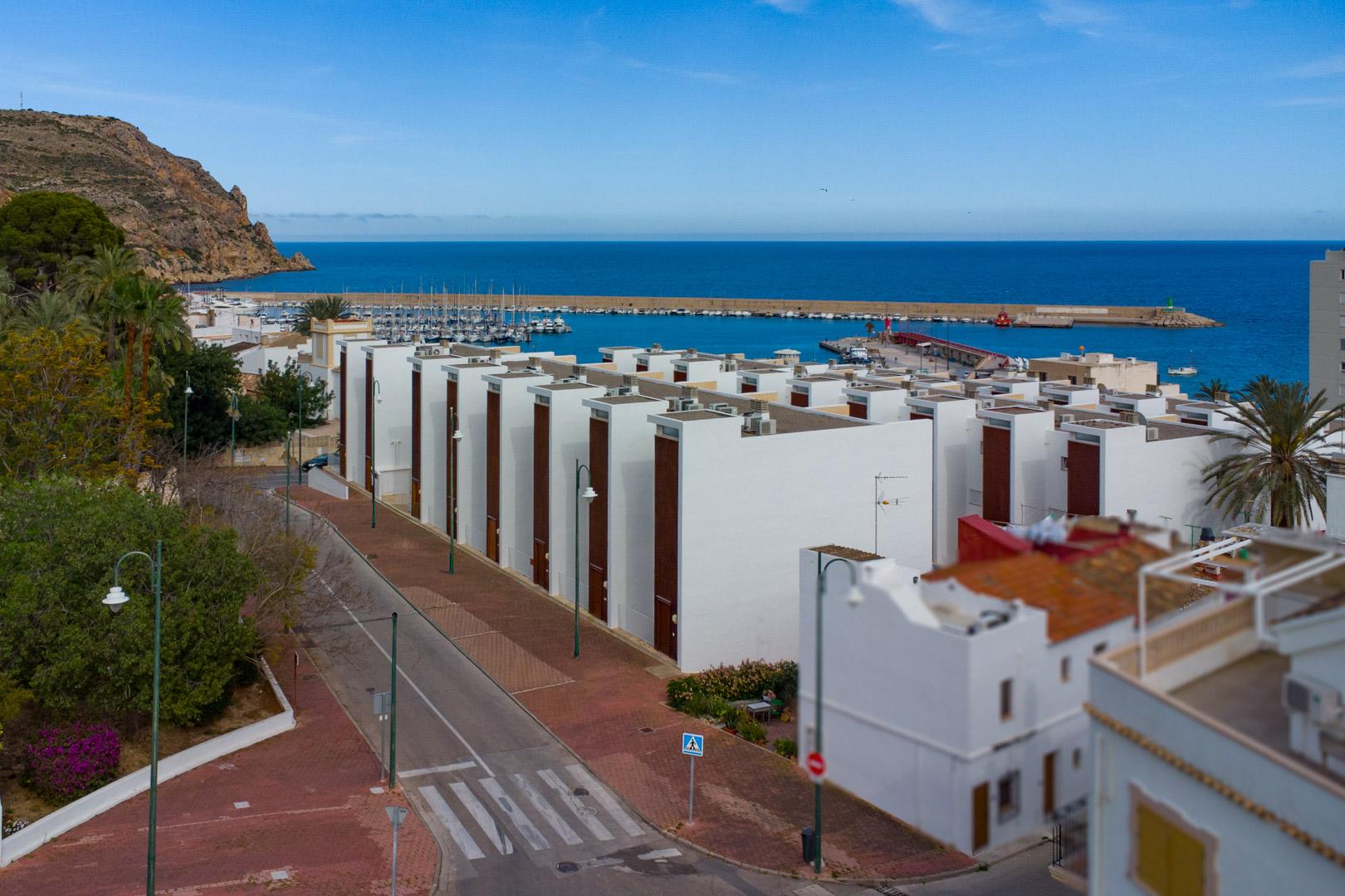 Apartment in Javea — image 1