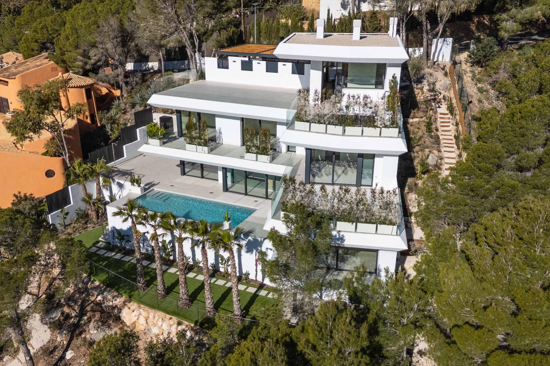 Villa in Altea — image 1