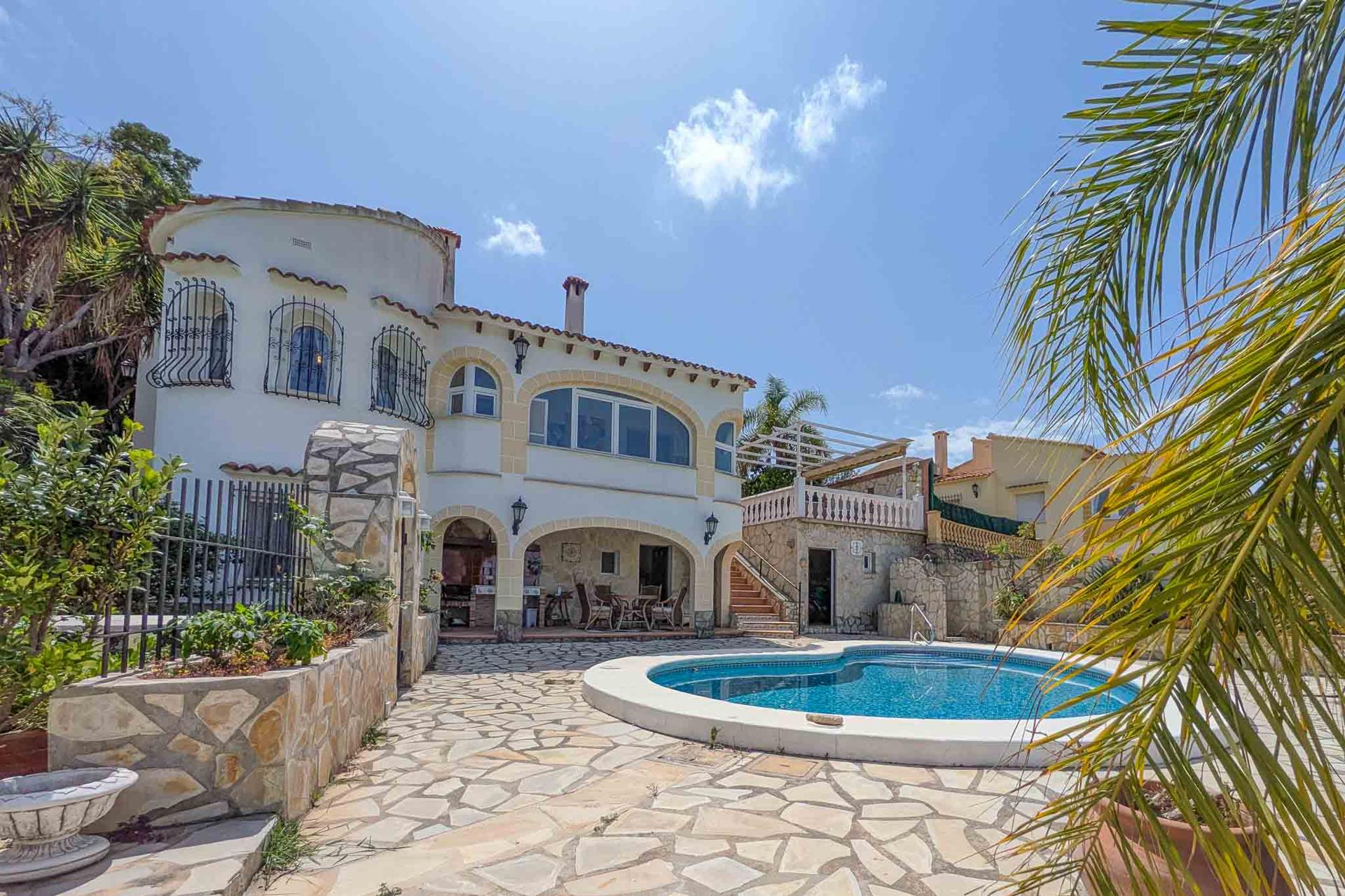 Villa in Denia — image 1