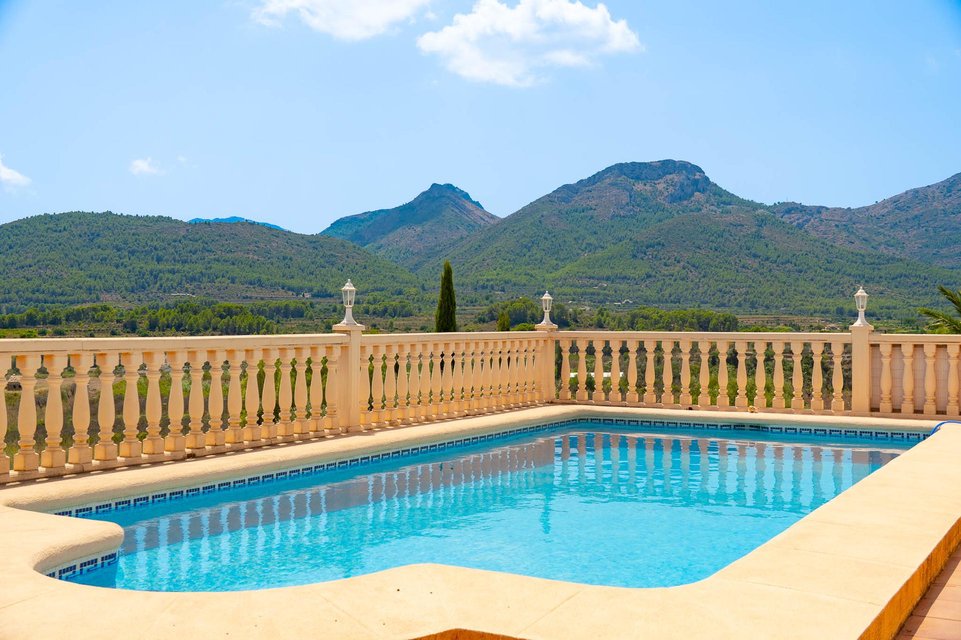 Villa in Jalon — image 2