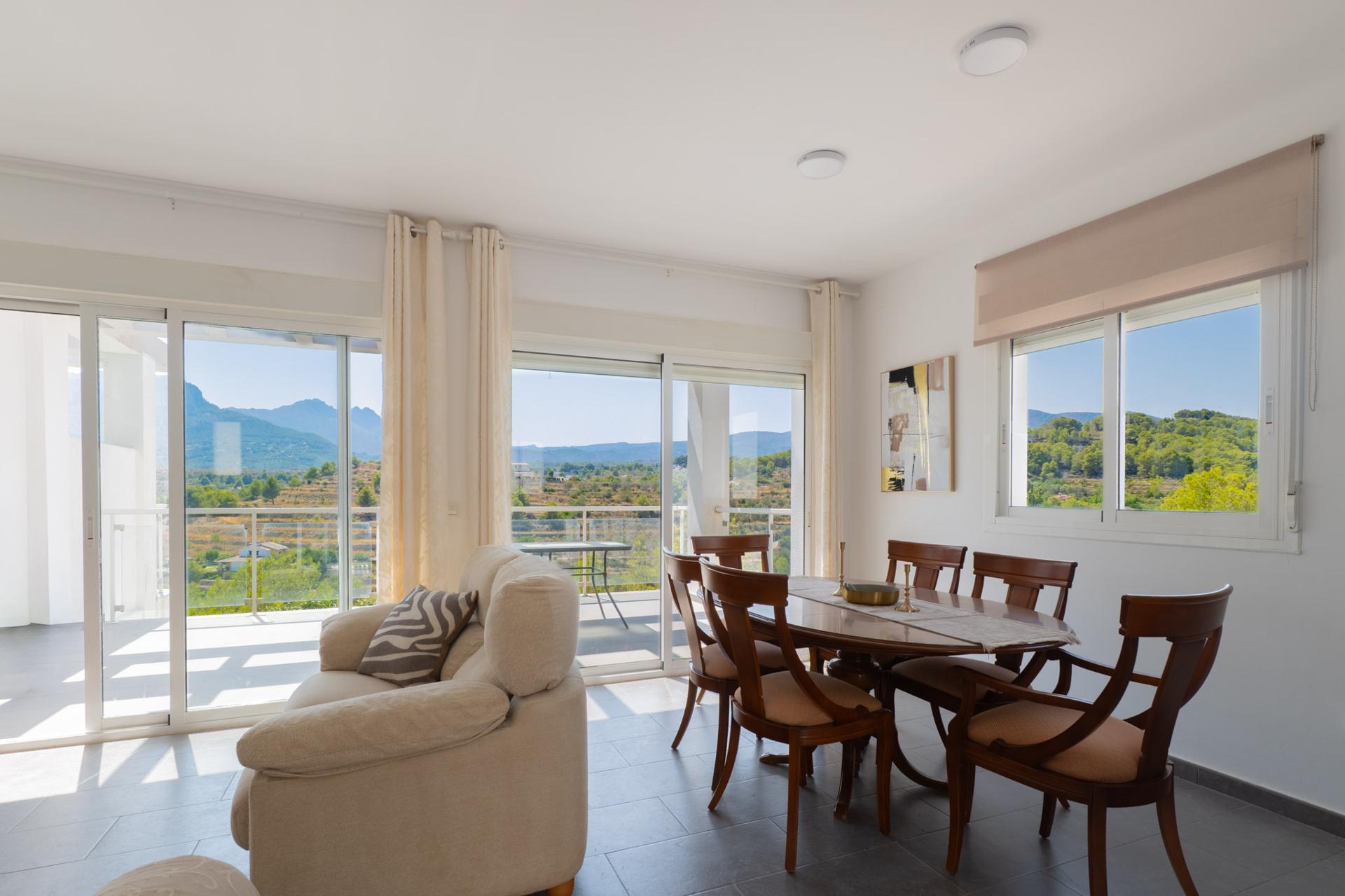 Villa in Calpe — image 3
