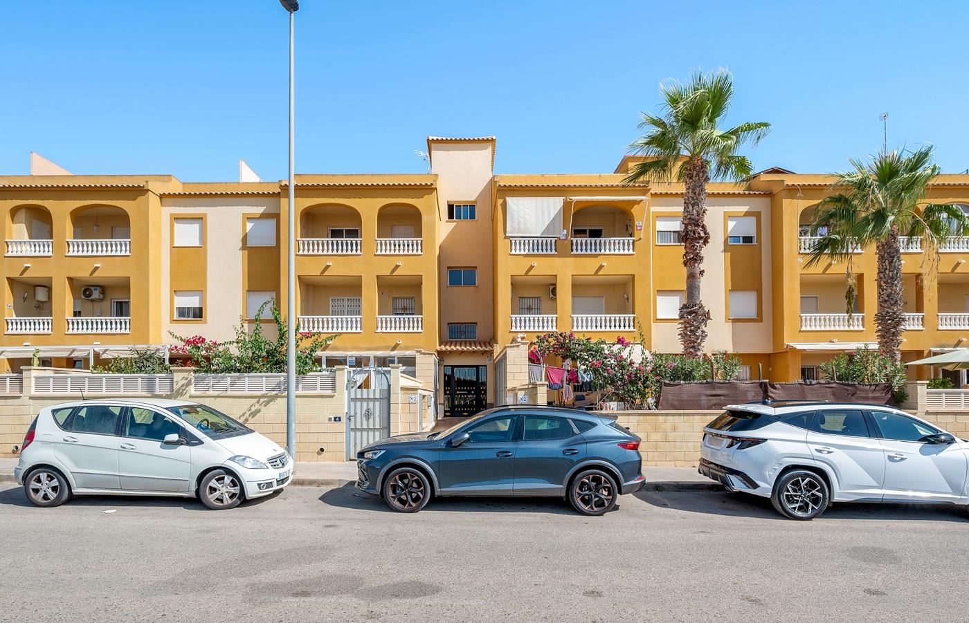 Apartment in Orihuela Costa — image 2