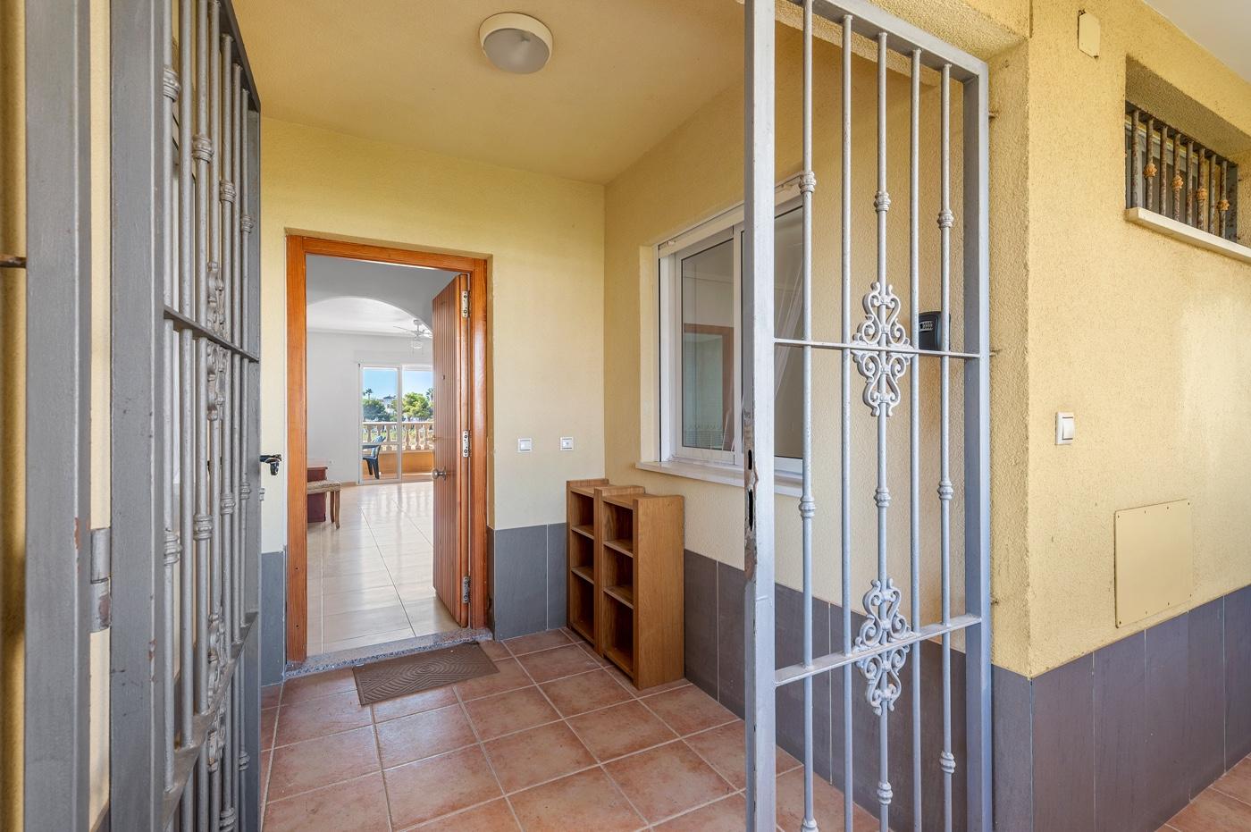 Apartment in Orihuela Costa — image 3