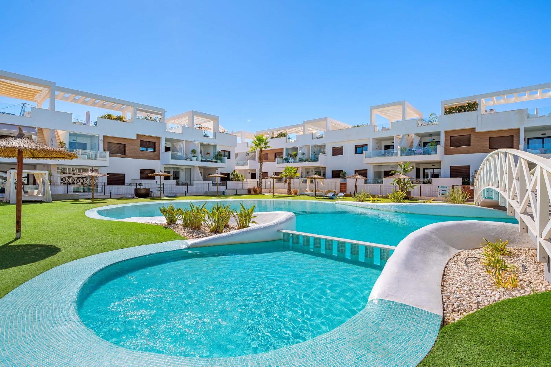Apartment in Torrevieja — image 1