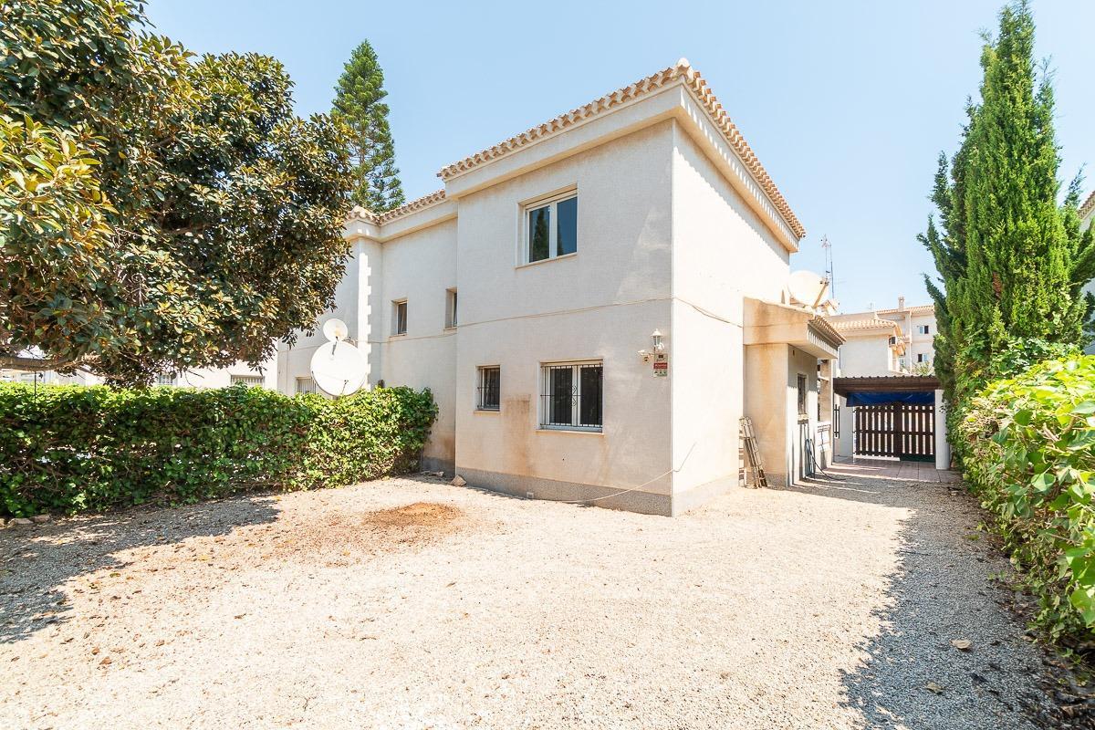 Villa in Orihuela Costa — image 3