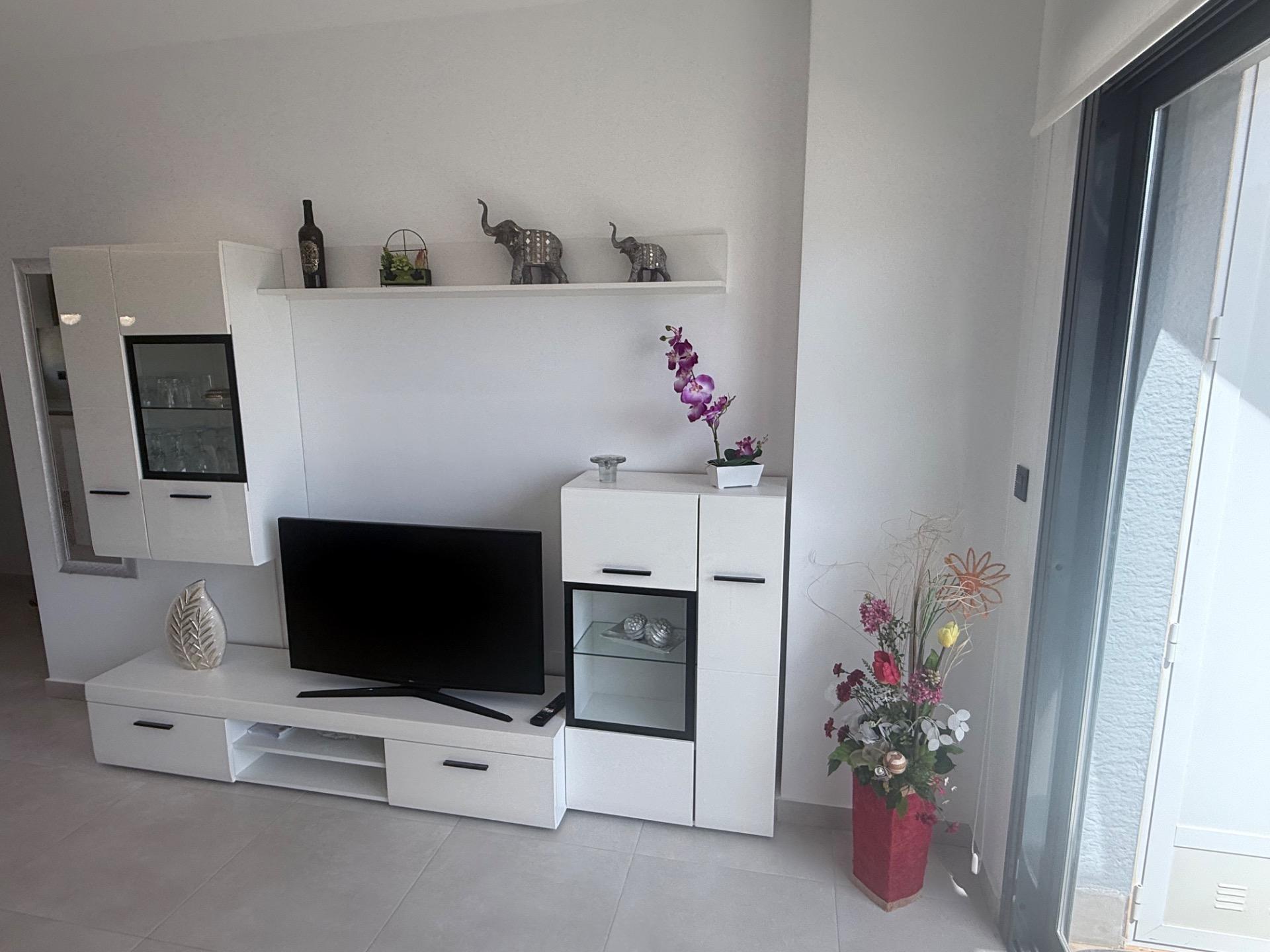 Bungalow in Guardamar del Segura — image 4