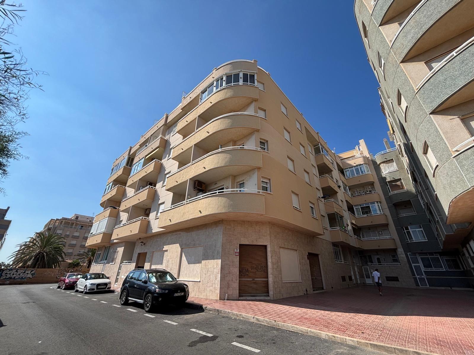Townhouse in Orihuela Costa — image 2