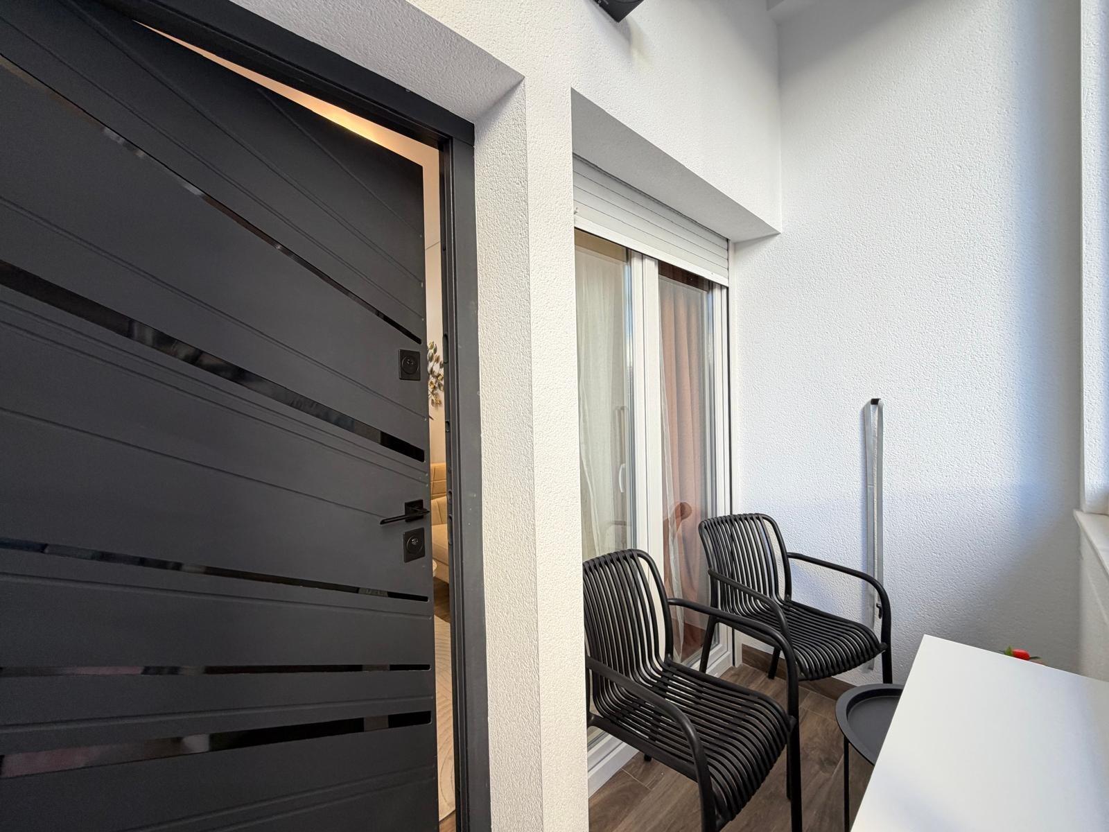 Apartment in Torrevieja — image 3