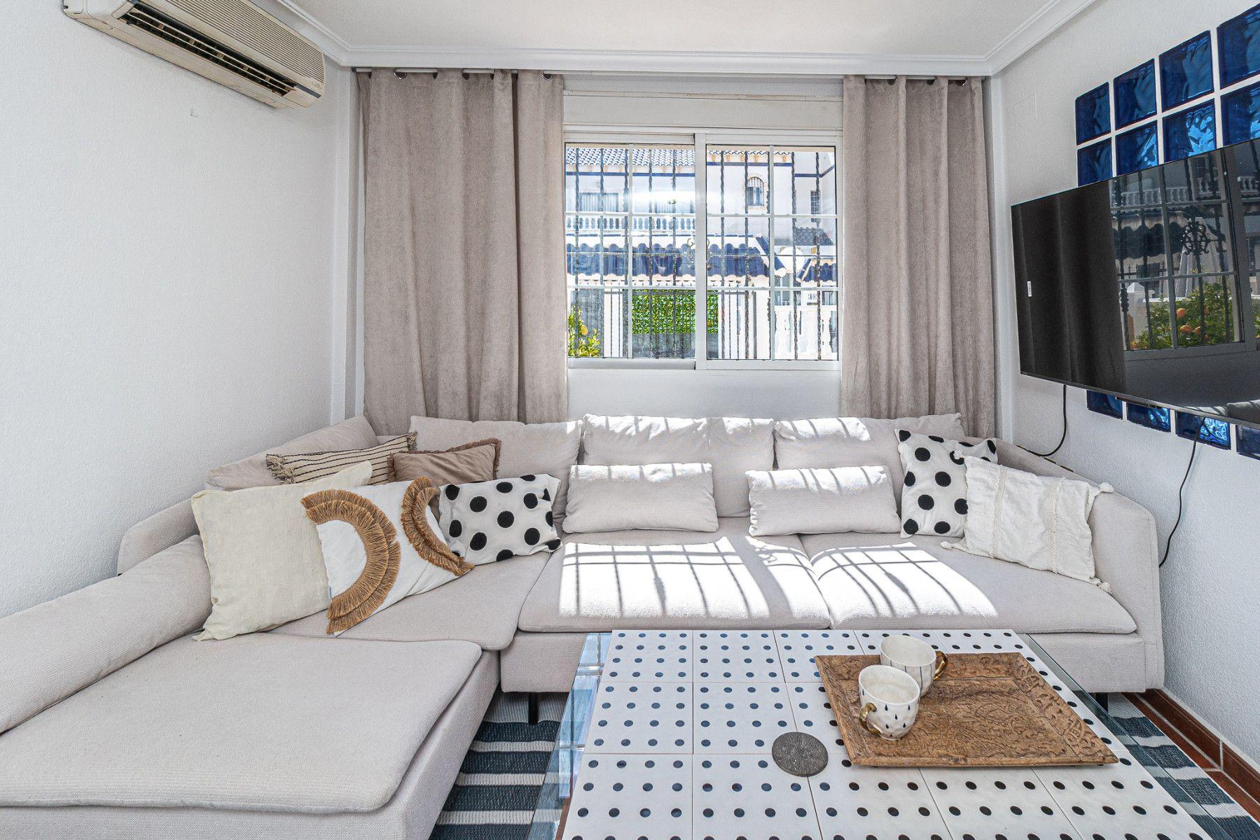 Townhouse in Orihuela Costa — image 6