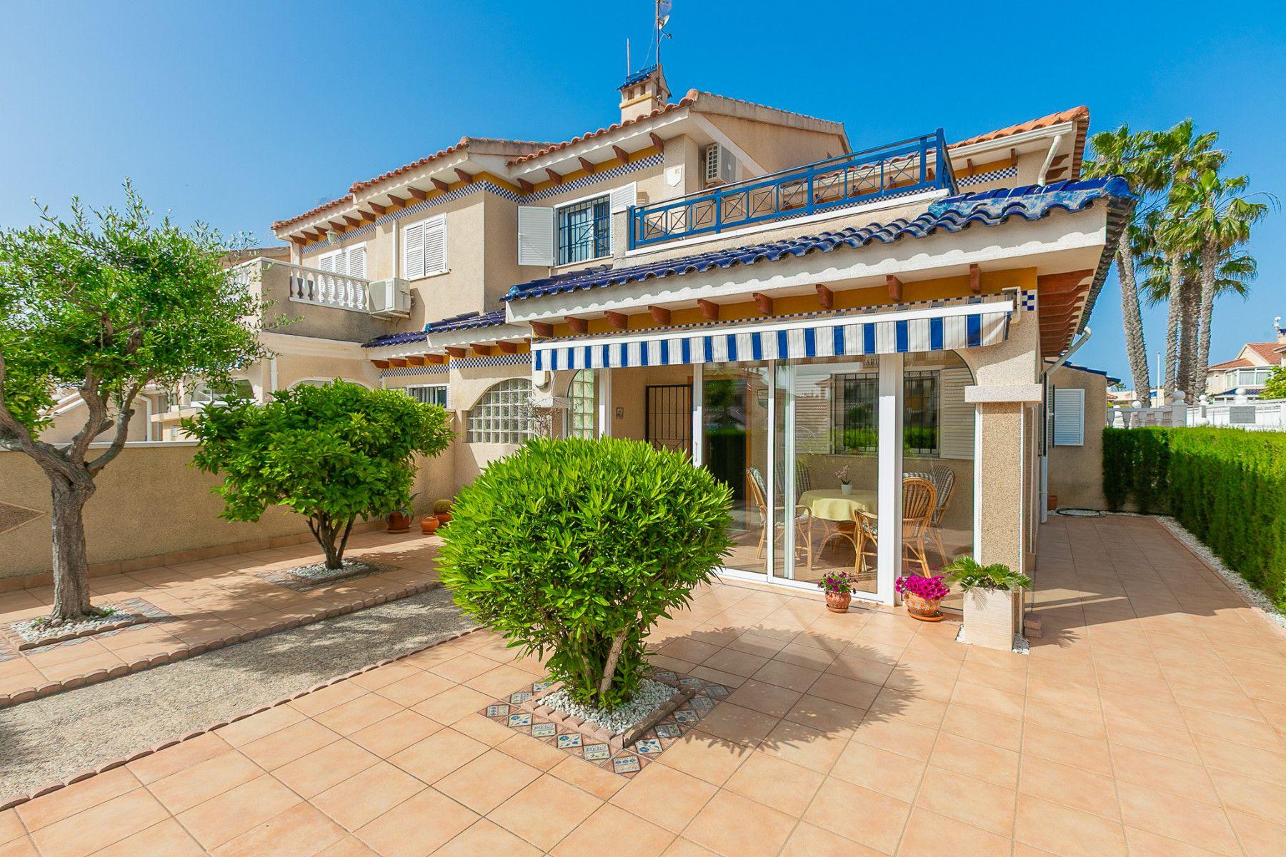 Townhouse in Orihuela Costa — image 2