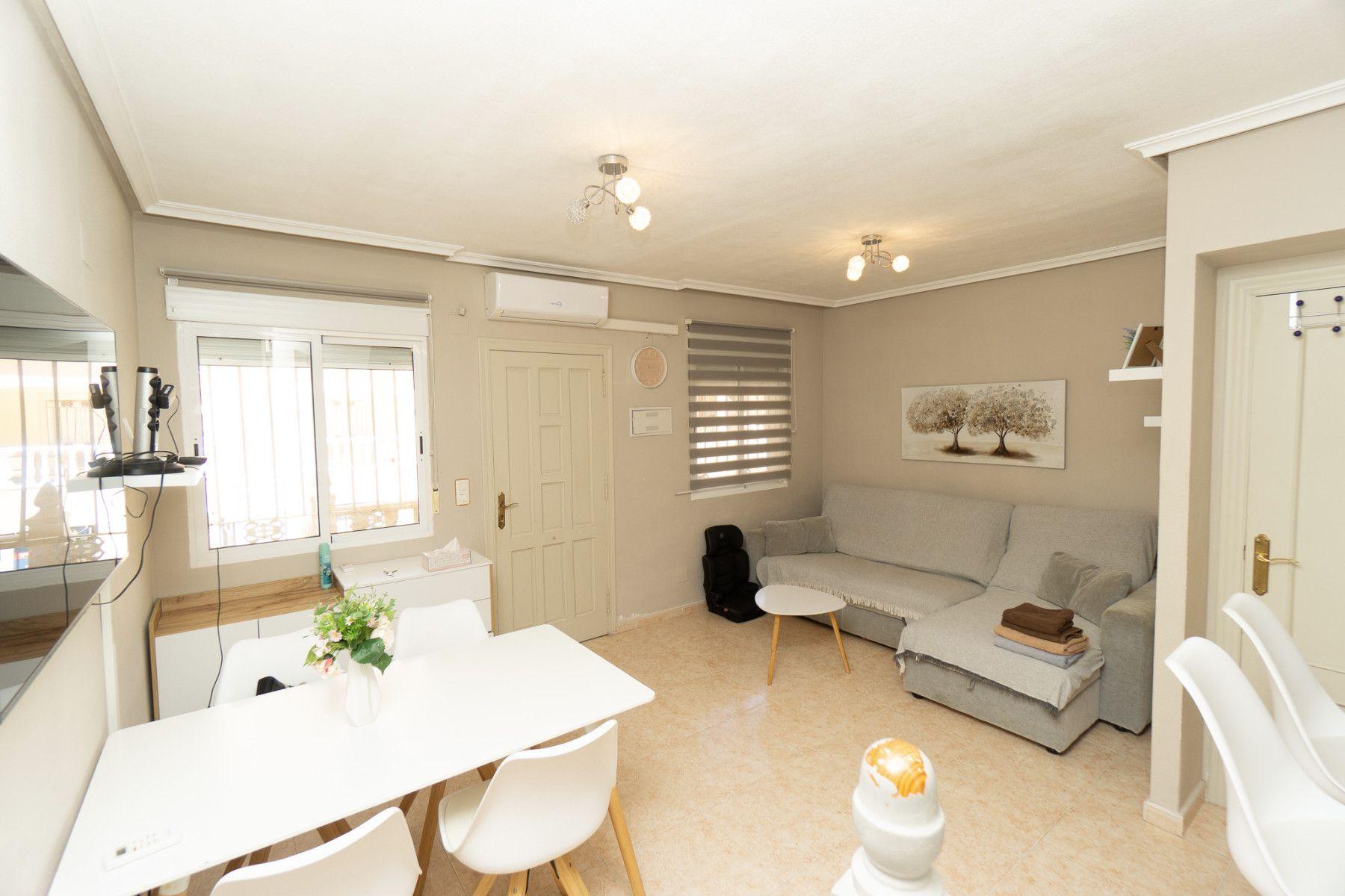 Townhouse in Orihuela Costa — image 7