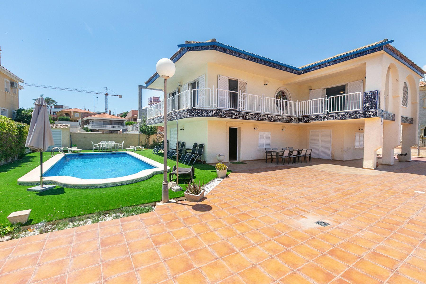 Villa in Orihuela Costa — image 3