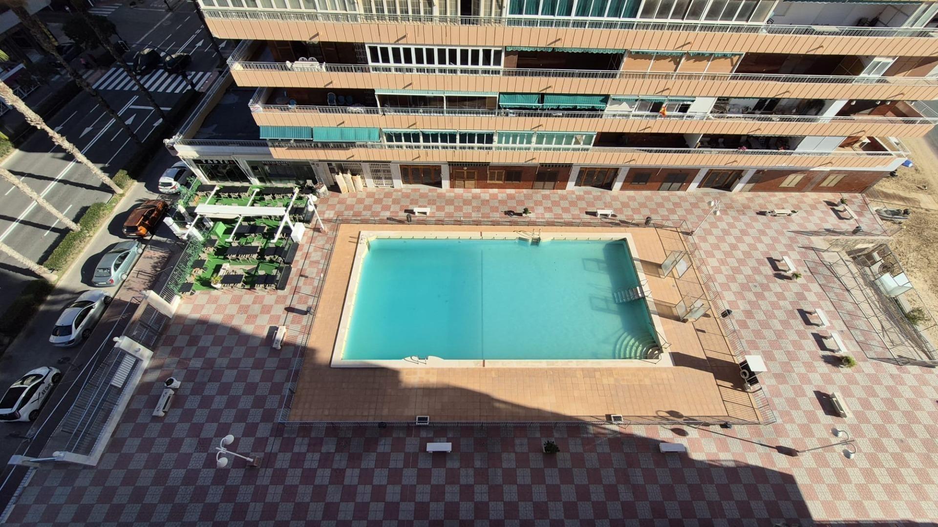 Apartment in Torrevieja — image 2