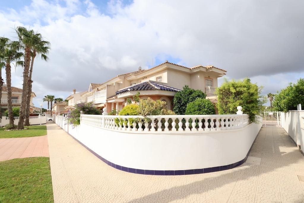 Townhouse in Rojales — image 2