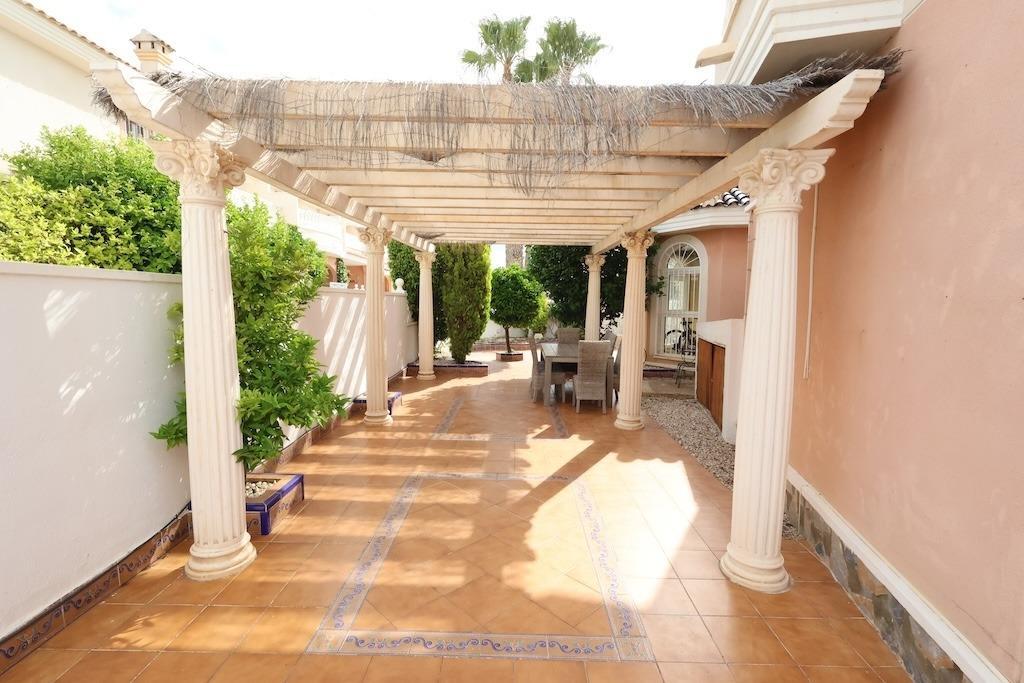 Townhouse in Rojales — image 6