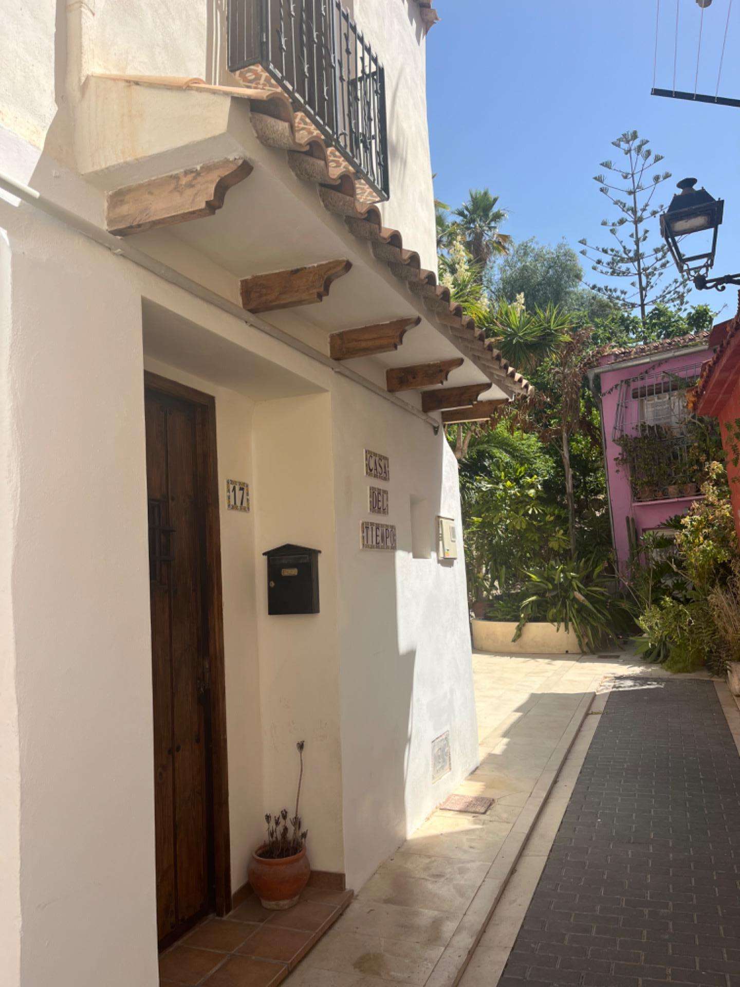 House in Villajoyosa — image 1