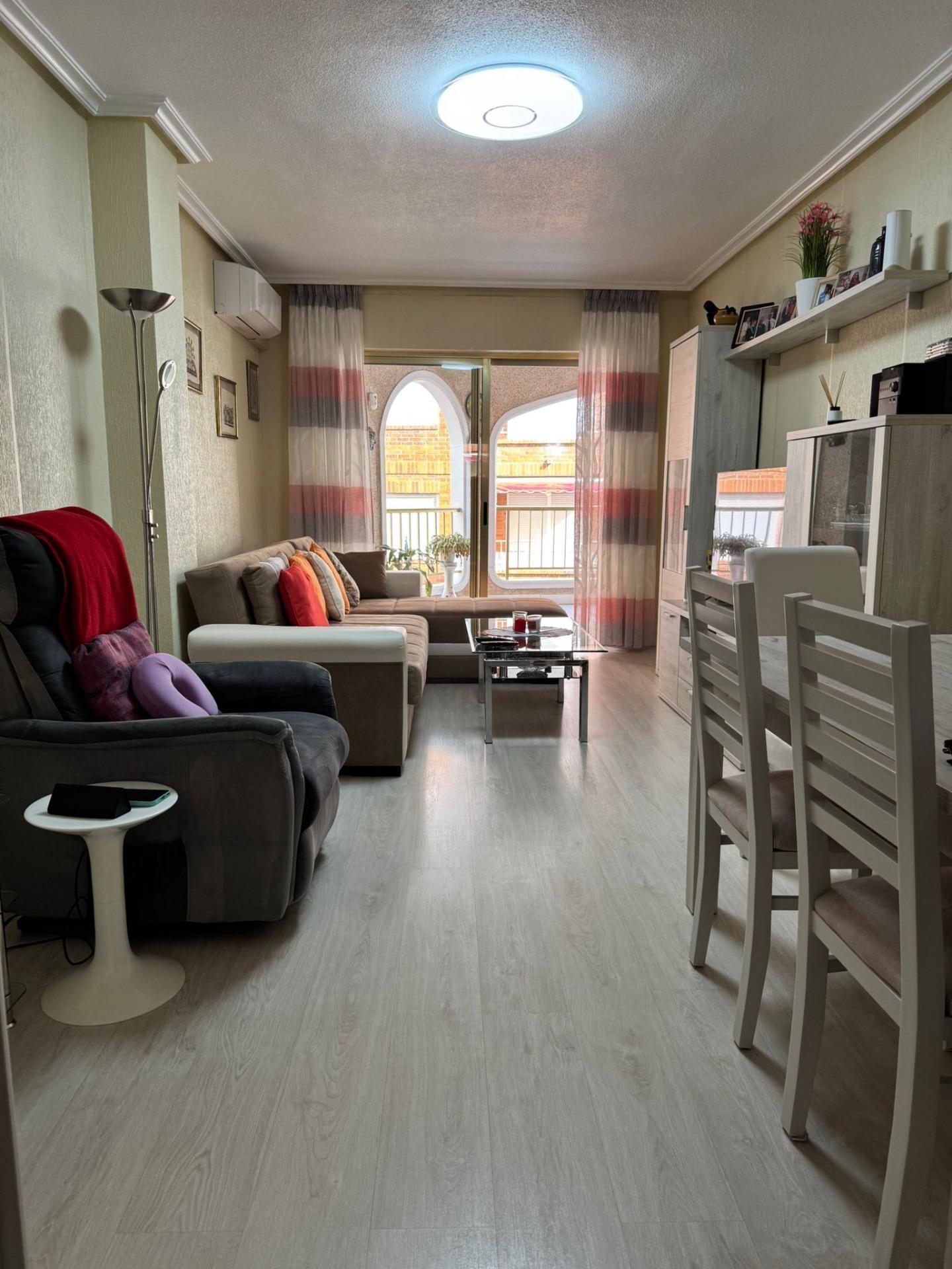 Apartment in Torrevieja — image 3