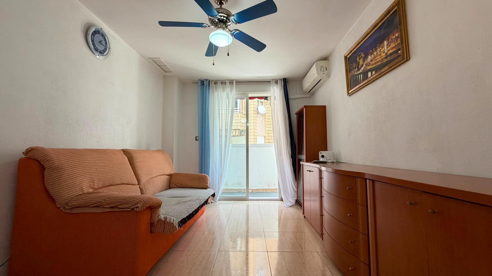 Apartment in Torrevieja — image 1