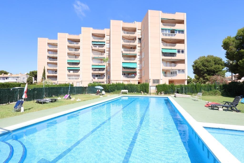 Apartment in Orihuela Costa — image 1