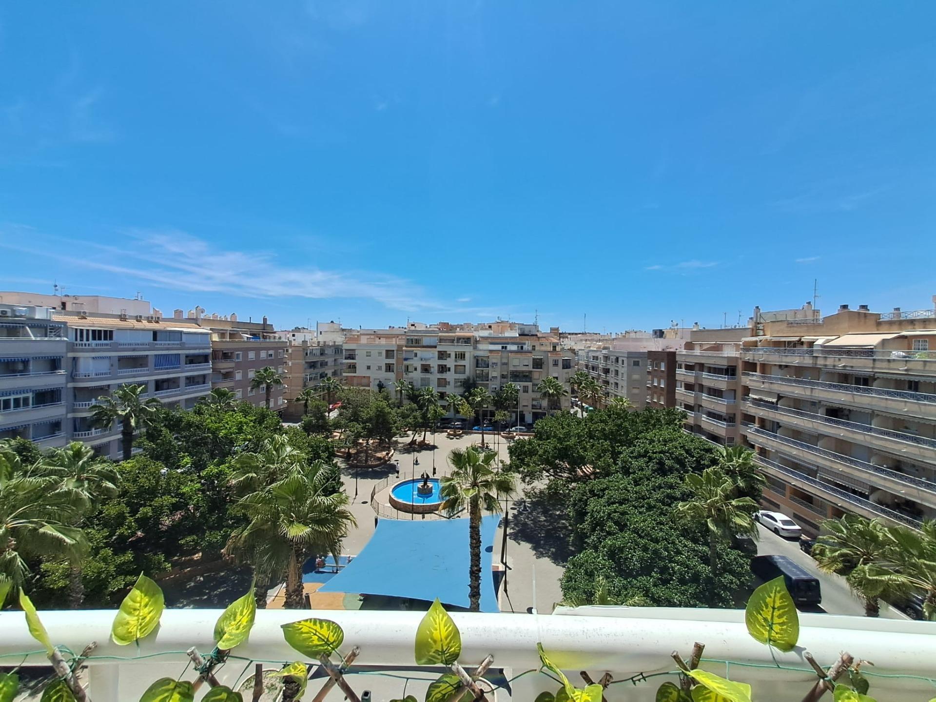 Penthouse in Torrevieja — image 2