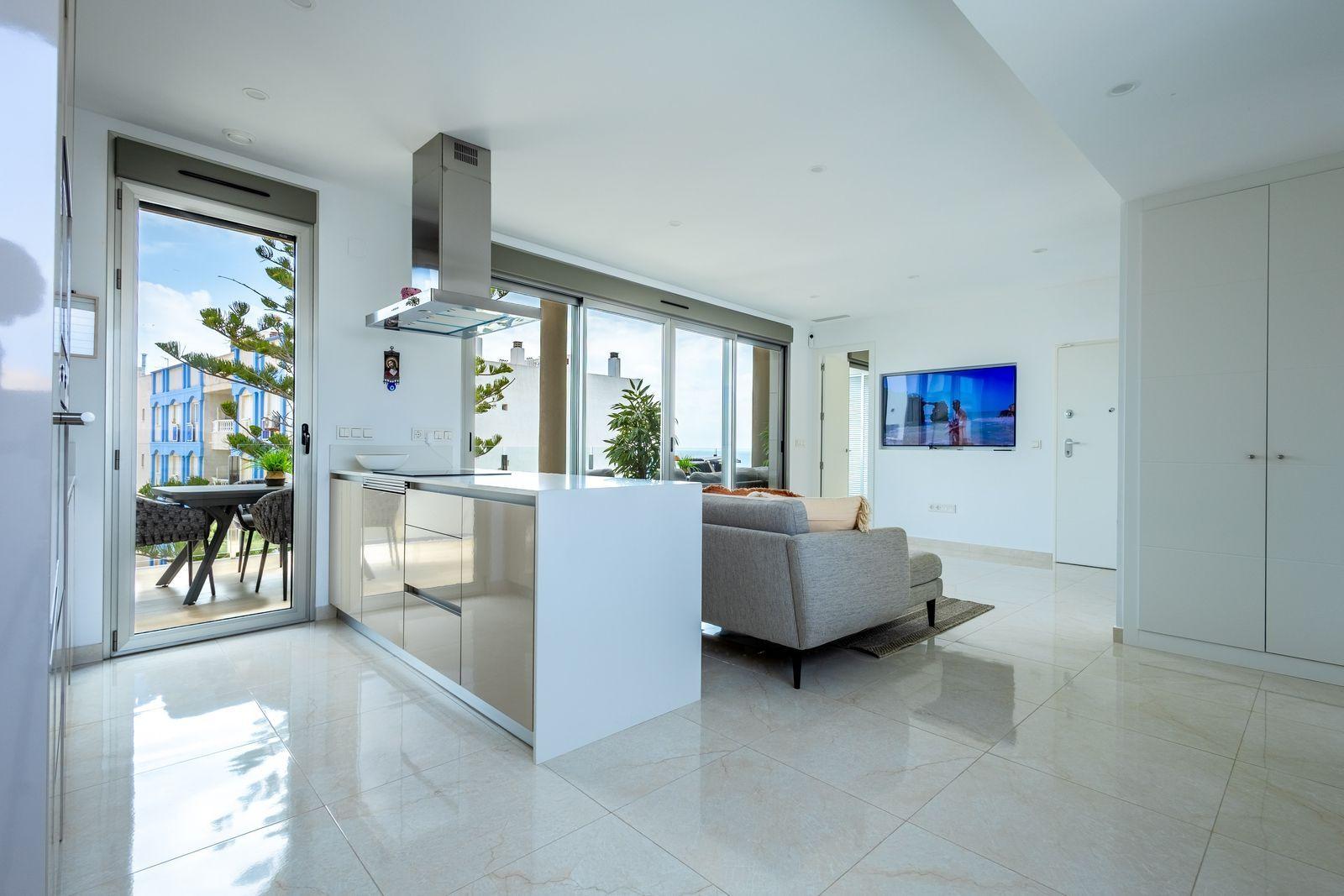 Penthouse in Torrevieja — image 3