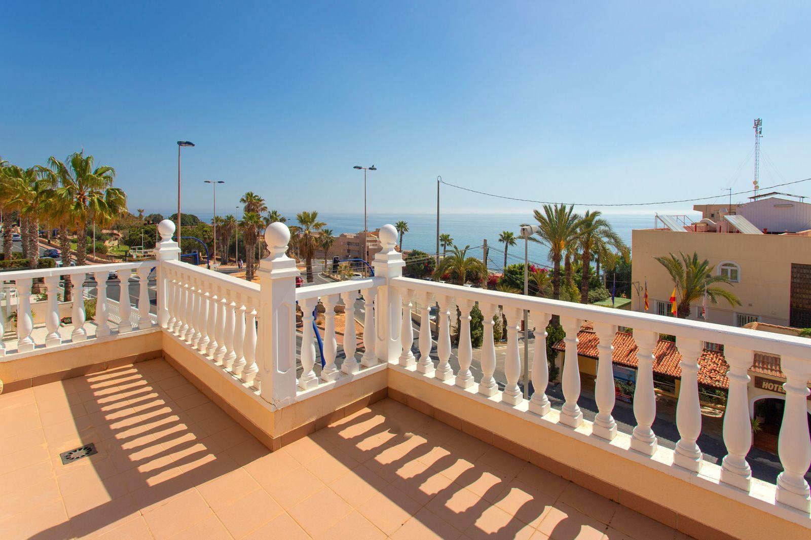 Villa in Torrevieja — image 5