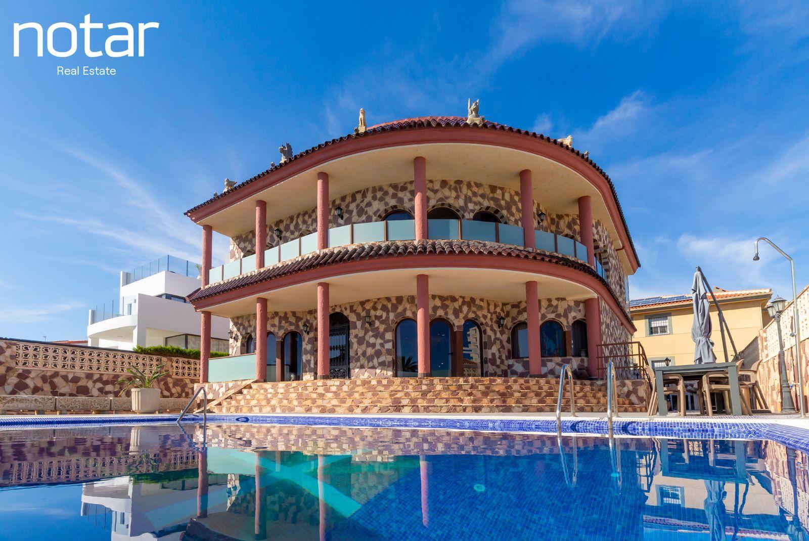 Villa in Orihuela Costa - La Zenia — image 1