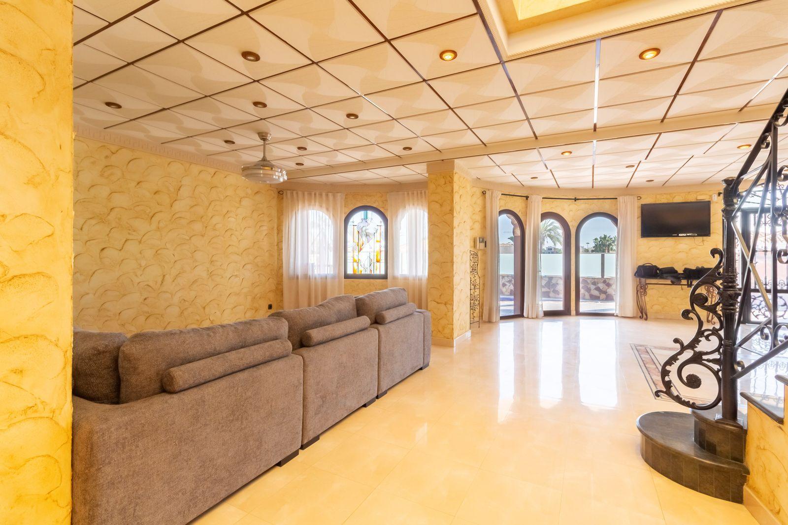 Villa in Orihuela Costa - La Zenia — image 6