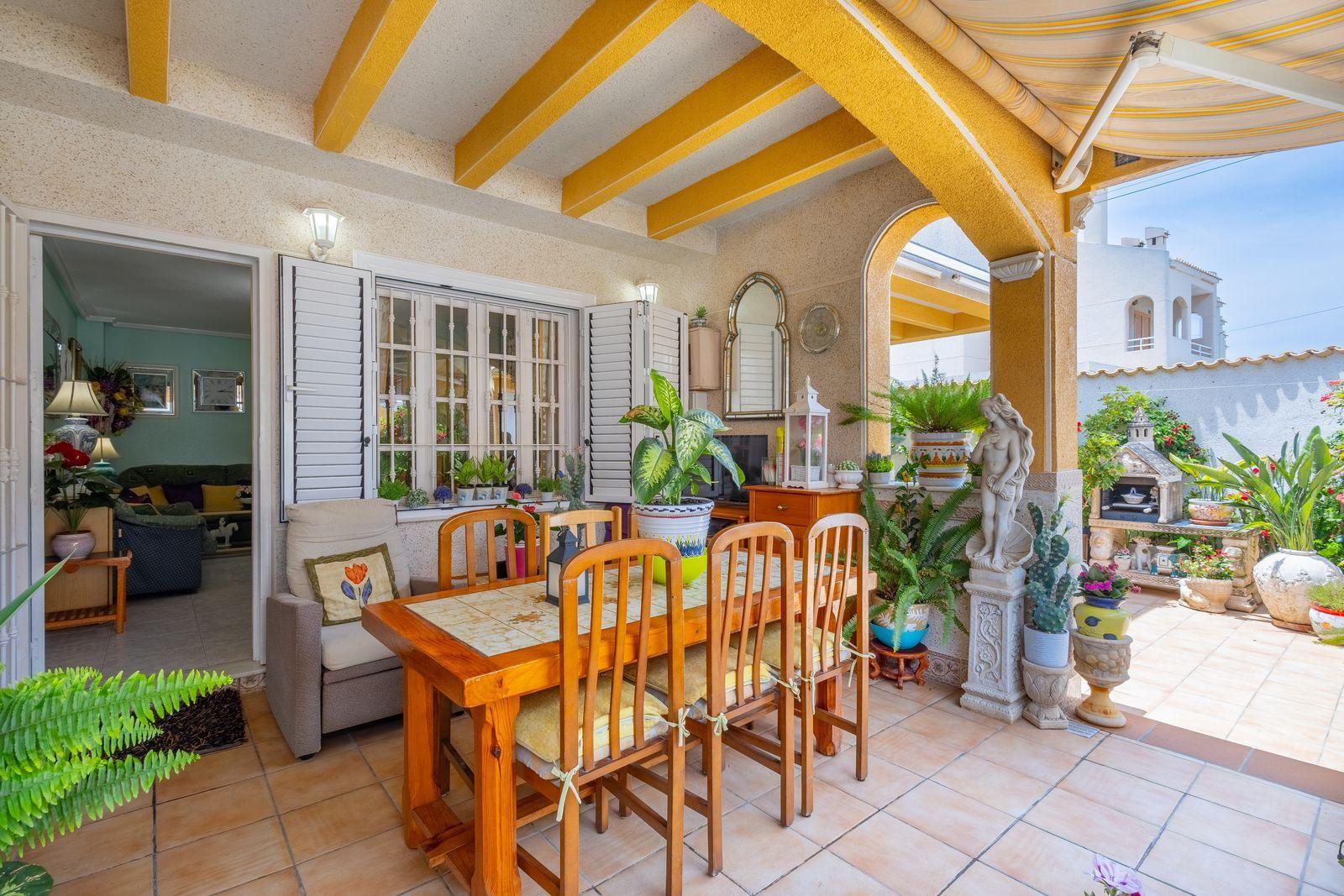 House in Torrevieja - Los Frutales — image 2