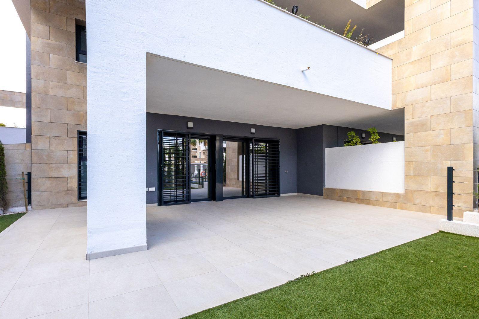 Apartment in Orihuela Costa - La Zenia — image 2