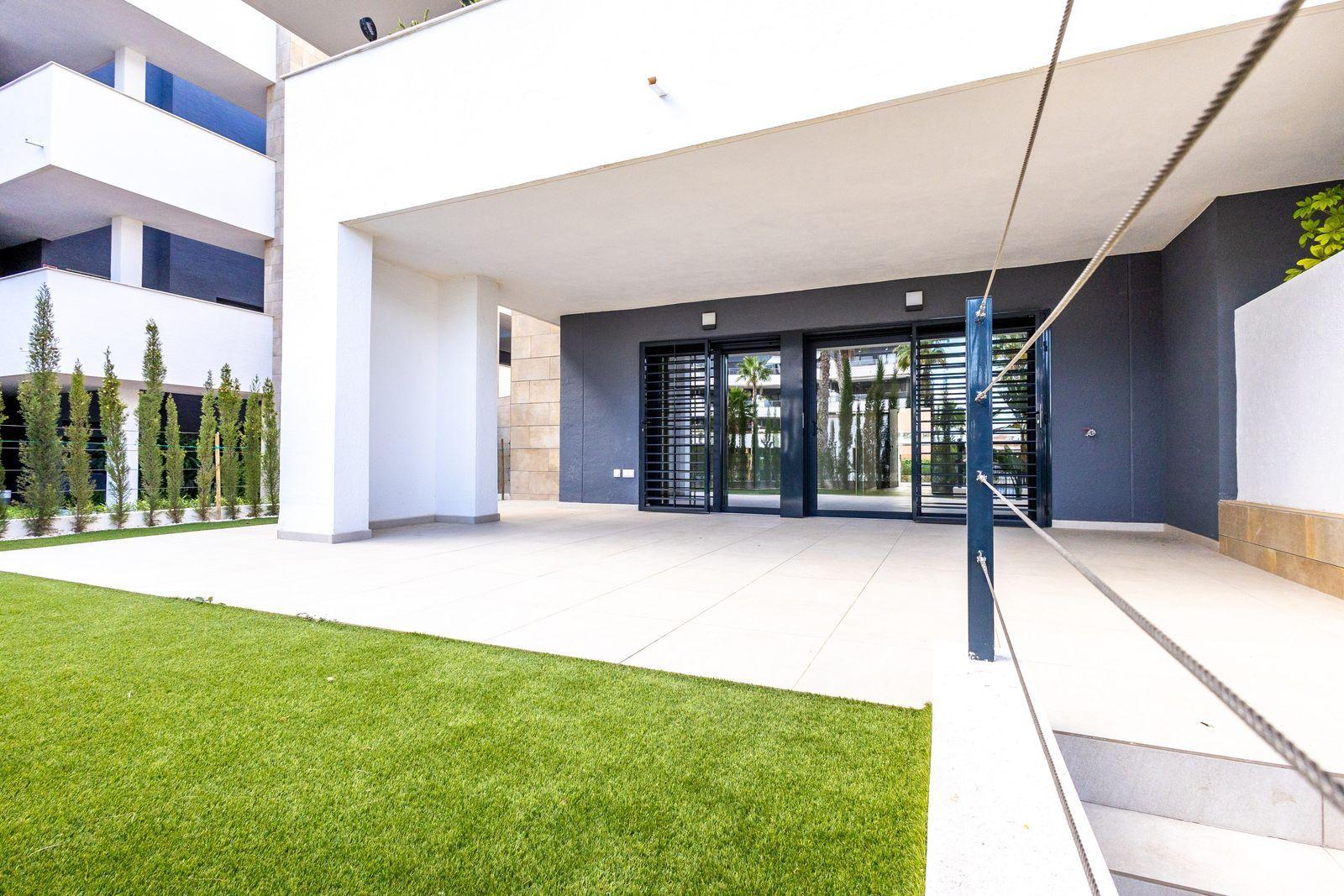 Apartment in Orihuela Costa - La Zenia — image 3