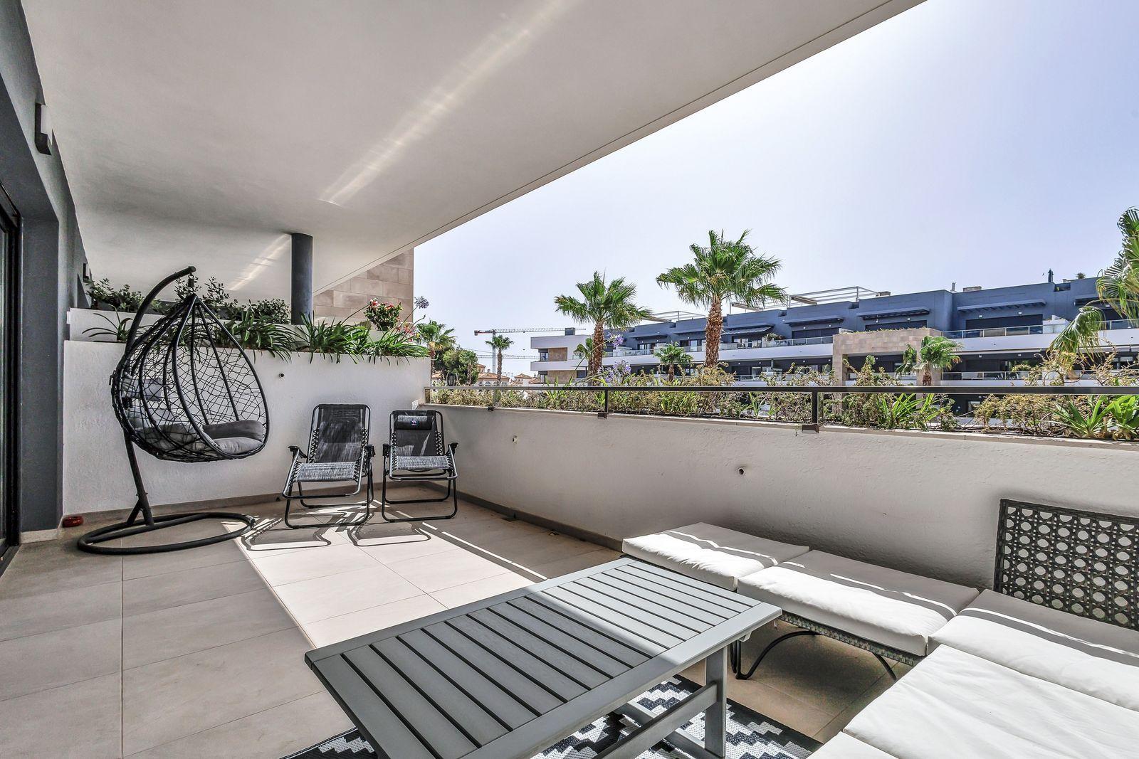 Apartment in Orihuela Costa - La Zenia — image 2