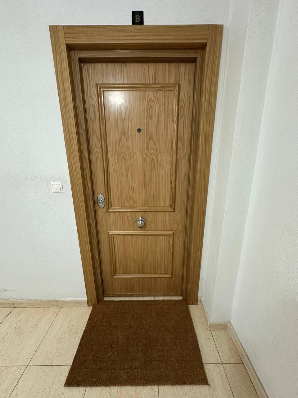 Apartment in Torrevieja - Centro — image 2
