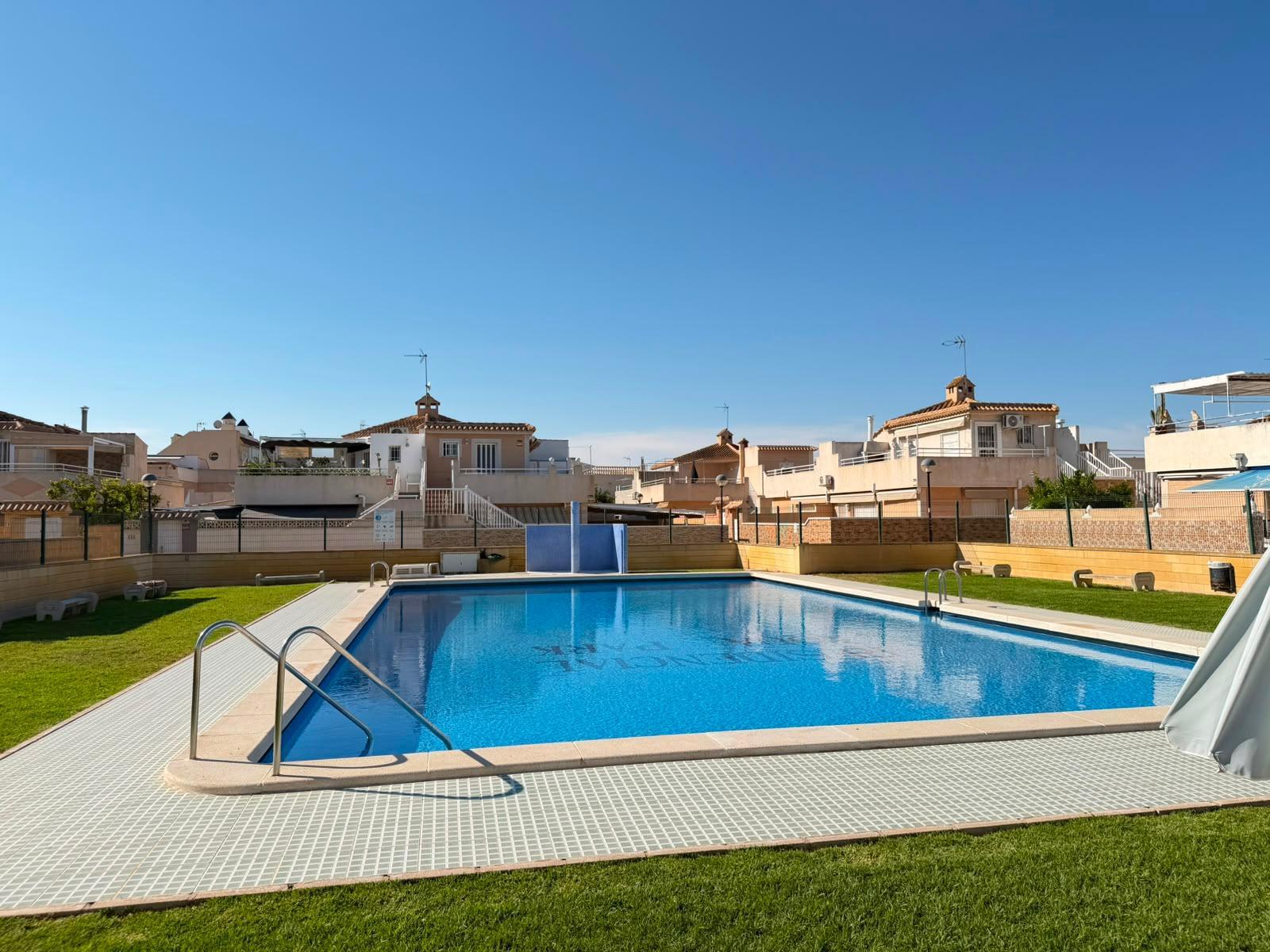 Townhouse in Torrevieja - Carrefour — image 2